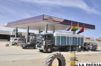 En la estación de servicio San Pedro se puede recabar la etiqueta B-Sisa