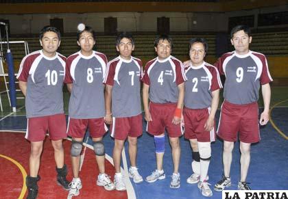 Integrantes del equipo de Socavón