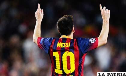 Messi no deja de sorprender jugando en el Barcelona
