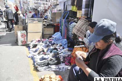Se trabajará en una norma que regule el comercio en Oruro