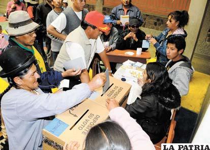 Elecciones en Bolivia se realizarán en octubre del 2014