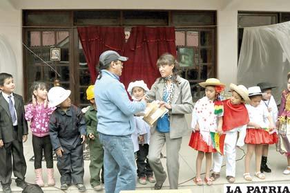 Colegio Americano ganó más de 18 mil bolivianos en premios