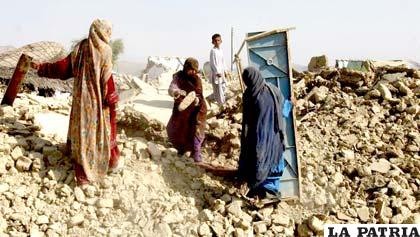 Las viviendas fueron afectadas por el terremoto en la provincia paquistaní de Beluchistán