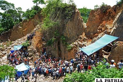Población continúa en busca de mineros atrapados en una mina nicaragüense