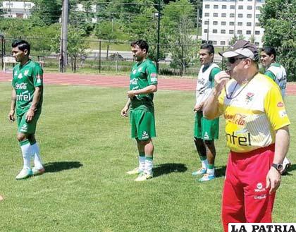 Azkargorta dirige el entrenamiento de la selección en Miami