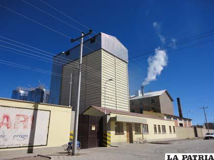 La planta de la Cervecería Boliviana Nacional, en Huari, es un sustento para su economía