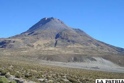 Volcán Sabaya (Tata Sabaya)