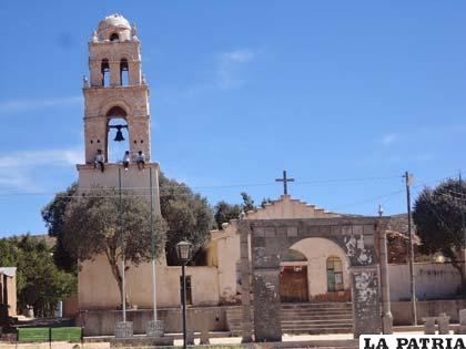 Templo de San Pedro de Totora