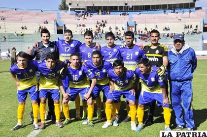 El equipo de EM Huanuni que participa en el torneo de la AFO