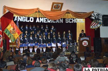 Acto central de aniversario del colegio Anglo Americano
