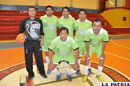 El plantel de Administradores “aplastó” a Arquitectos “B”