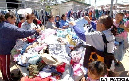 Fabriles denuncian que norma que prohíbe la internación de ropa usada sería anulada