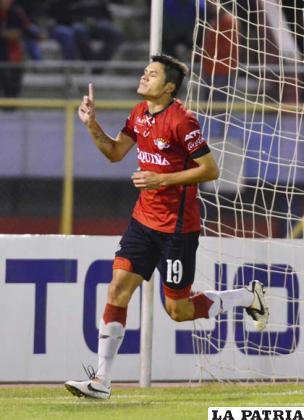 Díaz anotó el primero de 
Wilstermann