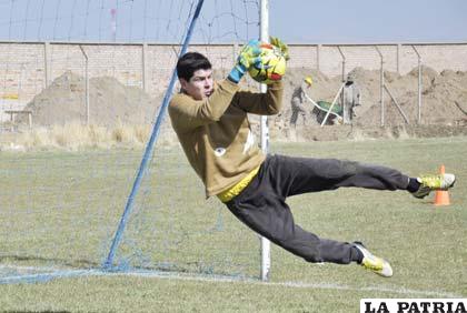 Carlos Lampe continuará recibiendo la confianza de Zazhú