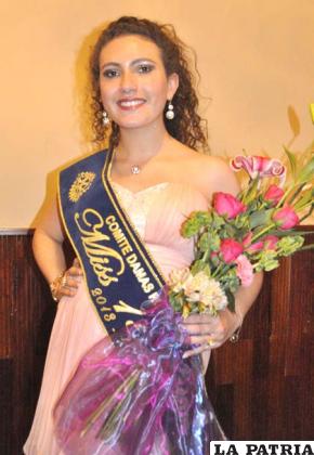 Gelwa Naghat Sama Abugoch, Miss 15 Años 2013