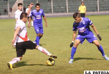 Justiniano intenta burlar la marca de Mendoza