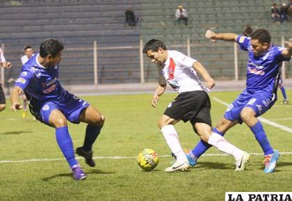 El cotejo se jugó con mucha intensidad, pero no hubo goles