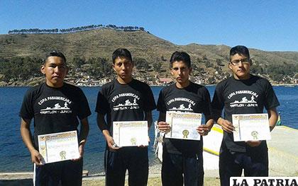 Franz Chambi, José Meave, Jorge Luizaga y Cristian Oviedo, atletas orureños que participaron en el selectivo de triatlón