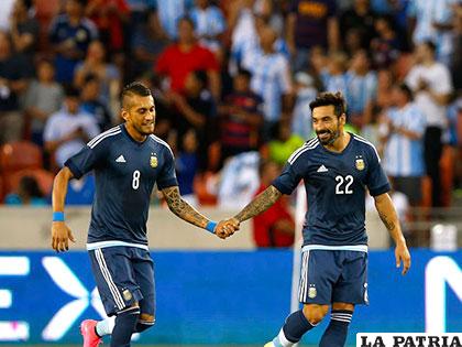 Pereyra y Lavezzi, jugadores de la selección argentina /foxsportsla.com