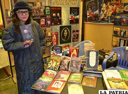 Vanessa Giacoman Landívar en la Feria del Libro