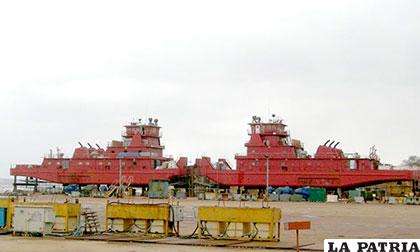 Las barcazas cuando estaban en plena construcción 2012 /eldiario.net