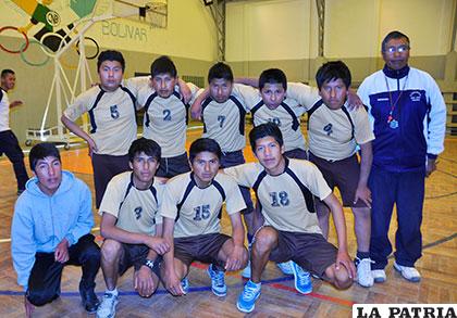 El plantel de jugadores de Niño Quirquincho Feliz