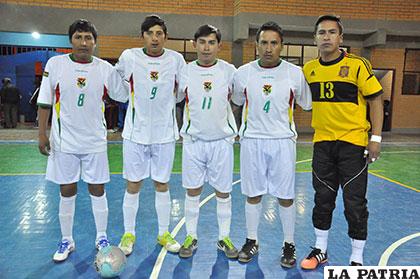 Cobbel marcha a paso ascendente en el certamen