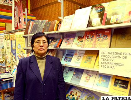 Práxides Hidalgo, importante presencia en la Feria del Libro