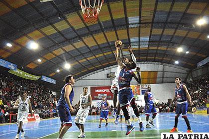 Esta noche vuelve la emoción del baloncesto a la cancha del CAN