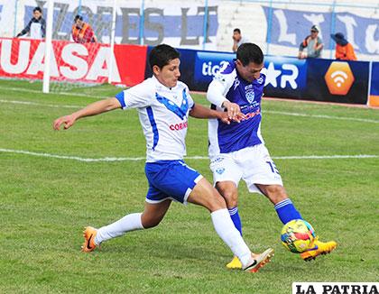 Mario Parrado es volante de contención en San José