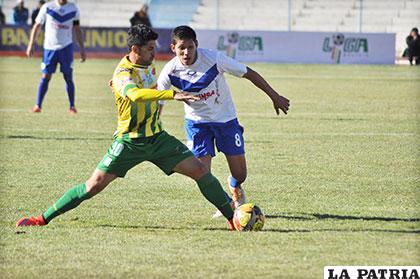 Mario Parrado es titular en el equipo de San José