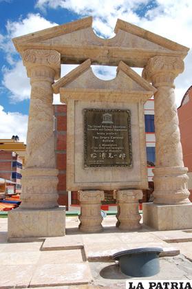 Monumento al patrimonio que ahora es retirado para construir teleférico