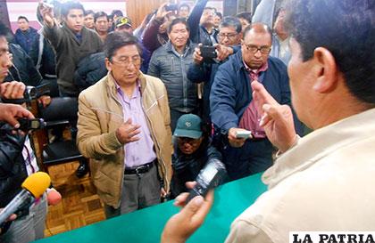 José Sánchez fue el encargado de ministrar posesión