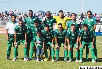 Los integrantes del equipo de Petrolero