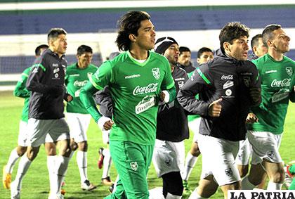 Martins, Raldes y Escobar, jugadores del combinado nacional