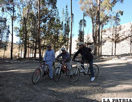 Actividad turística y camping en Challapata