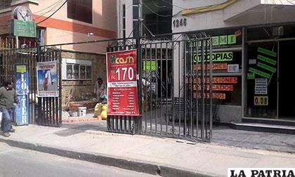 Se aguarda reunión con vecinos para proseguir con el retiro de rejas