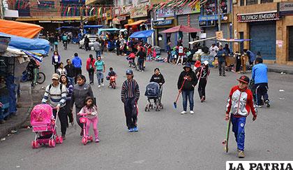 Miles de personas tomaron las calles de las ciudades /APG