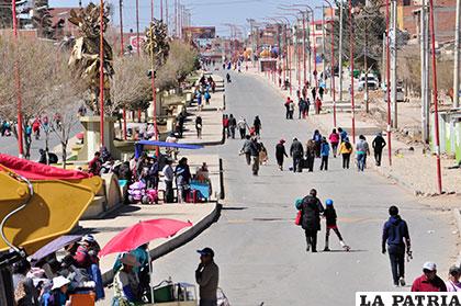 La gente se apoderó de las calles de la ciudad, como en la zona Norte