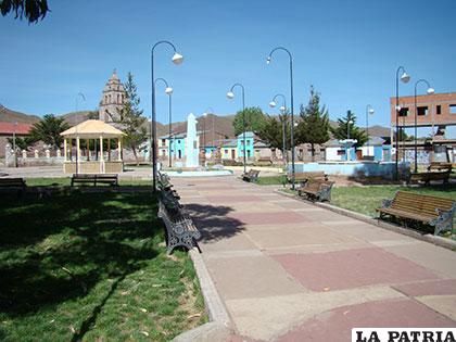 La plaza de Huayllamarca