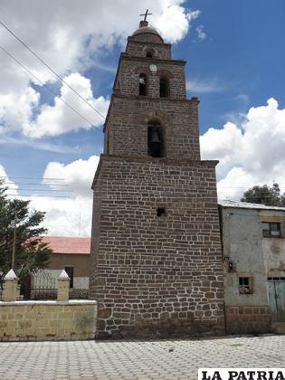 Torre de la iglesia de Huayllamarca