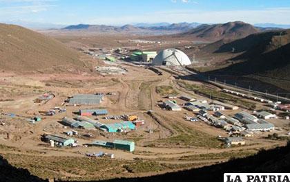 La minera San Cristóbal (foto) se encuentra en el puesto 21 de las 100 empresas que aportan más al Estado /ANF