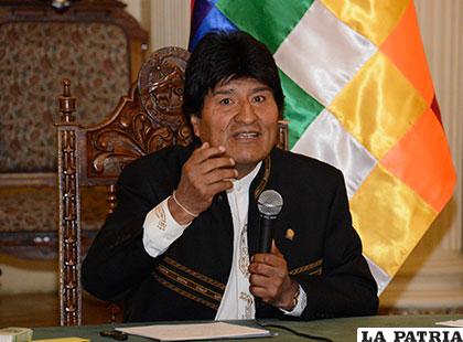 Morales echa en cara a cooperativistas los favores brindados /ABI