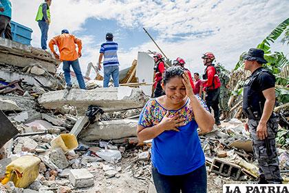 Imágenes del sismo que vivió Ecuador en Abril /enpaiszeta.com