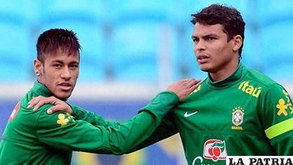Neymar y Thiago Silva, entre los convocados
