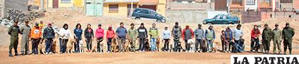 Los canes civiles, junto a sus manejadores e instructores del CAC