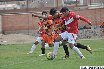 Rosario Central no pudo hacer pie en el campo de juego