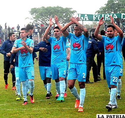 Los bolivaristas festejaron al final, por la victoria en Yacuiba /APG