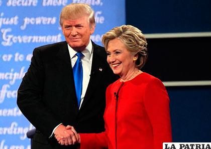 Según encuestas, Clinton tiene una ventaja de 2,4 puntos porcentuales frente a Trump /ellahoy.es