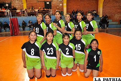 El equipo femenino de Santa Rosa es protagonista en el torneo
